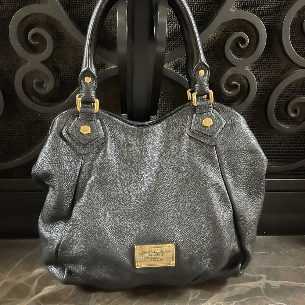 Marc by Marc Jacobs BLACK Pebbled Leather Shoulder Bag with extra shoulder strap